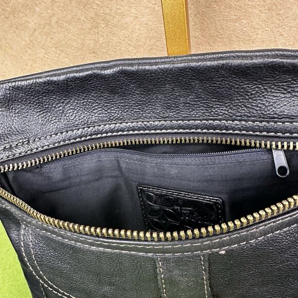 Fossil Crossbody bag in soft Black leather and brass hardware . - Picture 11 of 16